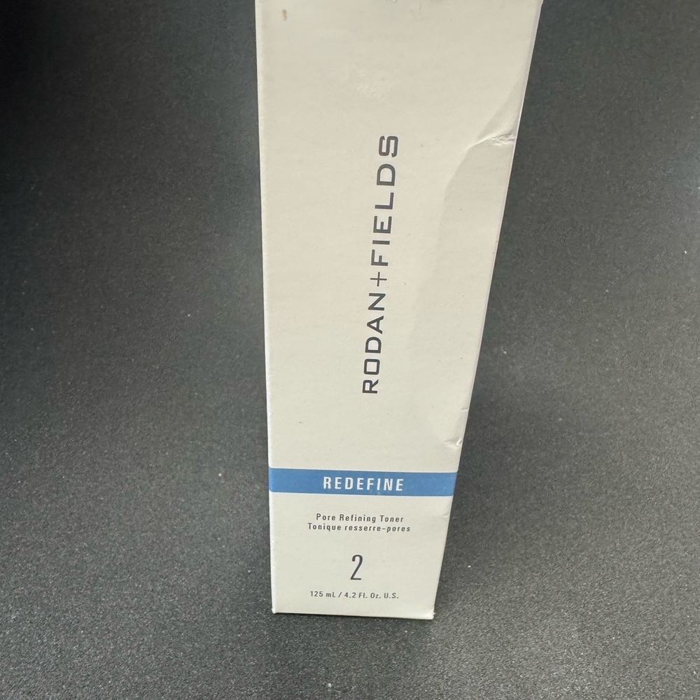Rodan + Fields REDEFINE Pore Refining Toner - White and Blue